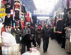 Người Việt ở Nga làm hàng Tết